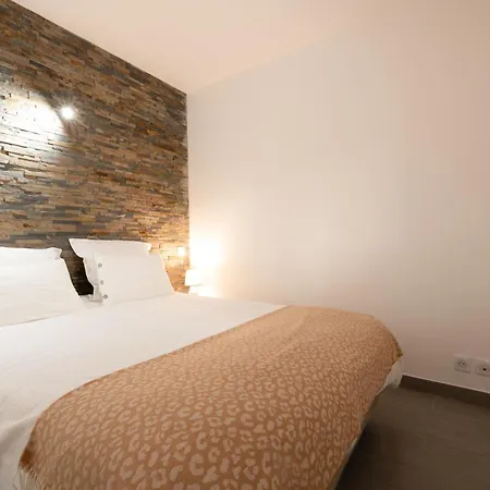 Le Victoria, Centre , Et Parking Gratuit Sainte-Maxime